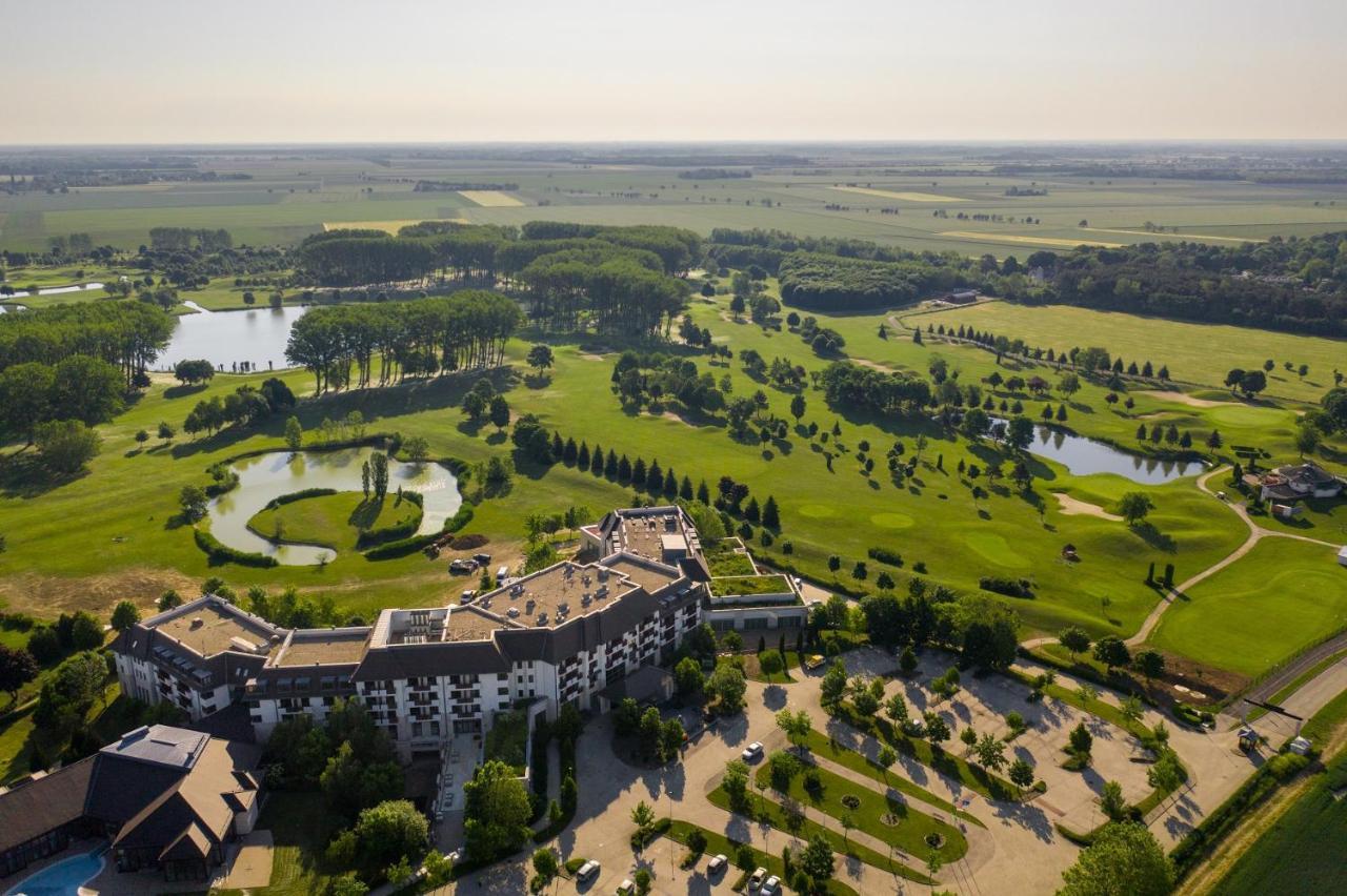 Greenfield Hotel Golf & Spa Бік Екстер'єр фото