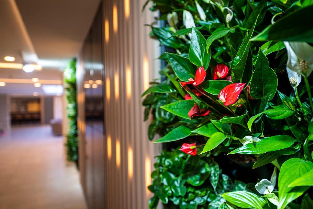 Greenfield Hotel Golf & Spa Бік Екстер'єр фото