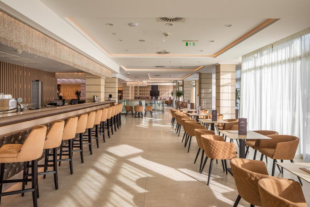 Greenfield Hotel Golf & Spa Бік Екстер'єр фото