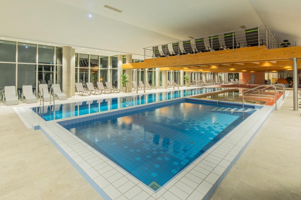 Greenfield Hotel Golf & Spa Бік Екстер'єр фото