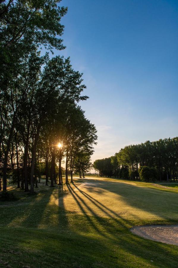 Greenfield Hotel Golf & Spa Бік Екстер'єр фото